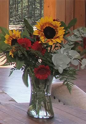 Courtwood Inn flowers in vase